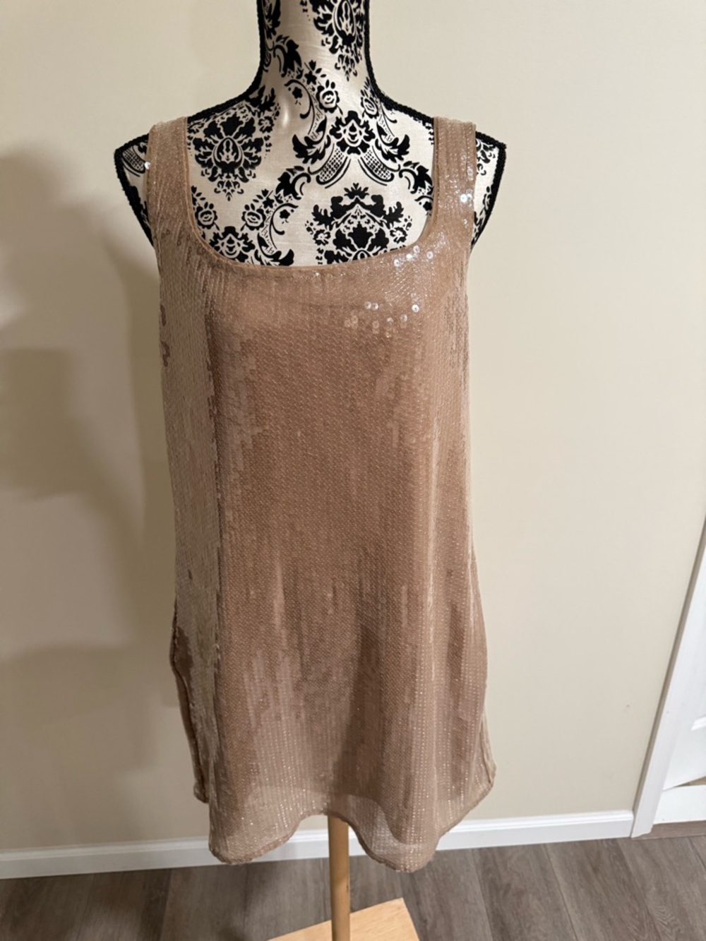Abercrombie and Fitch Sleeveless Sequin Dress - Picture 3 of 8